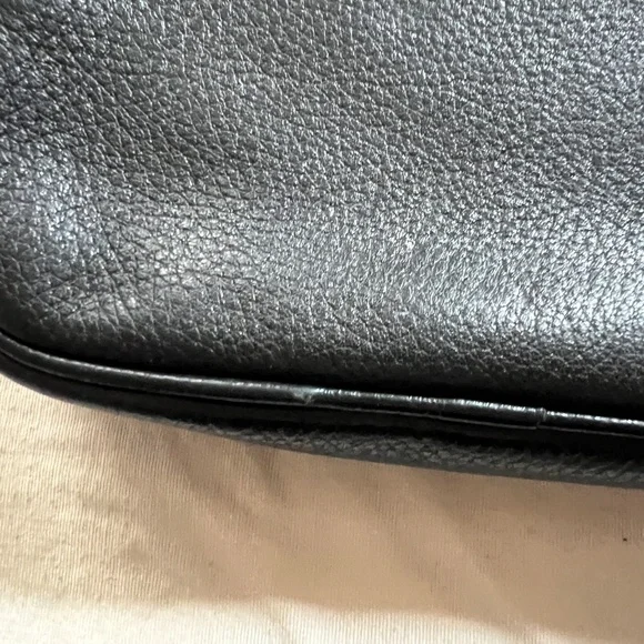 Coach Crossbody Pouch with Gold Chain  Black Leather Bag - Picture 4 of 12